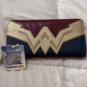Loungefly Justice League Wallet - Wonder Woman